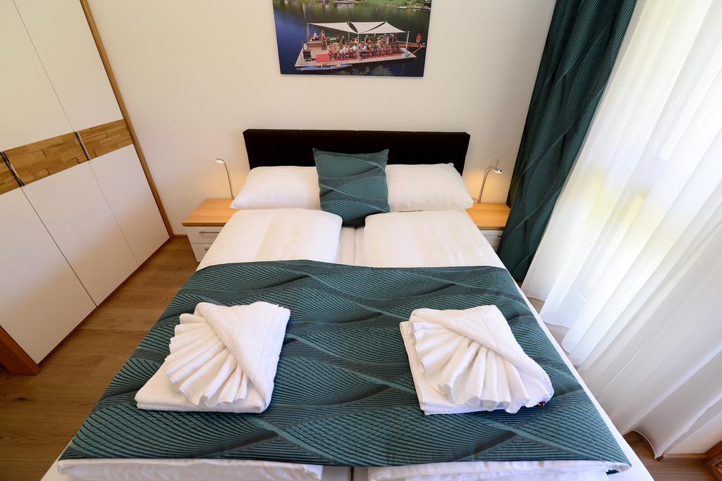 Premium Apartments Am Weissensee Exteriör bild